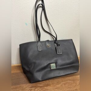 Elegant Vintage Black Leather Tote Bag